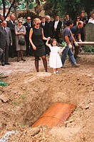 Maria Sozzani, wife of Nobel Prize for Literature Joseph Brodsky, and their daughter Anna at the poet´s funeral. Venice. January, 1996