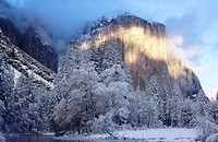 Alpenglow. Yosemite National Park. California. USA