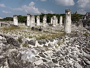 Ruinas del Rey (Ruins of the King) Maya archeological site (postclassic period, 1250-1521) near Cancún. Yucatán, Mexico