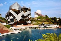 Kinémax. It is a symbol of quartz. More than 20.000 hours of geometrical studies were necessary for its design. Futuroscope, image and sound theme par...