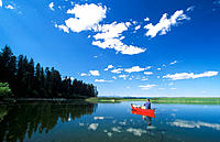 Canoe, Upper Klamath Lake , Upper Klamath National Wildlife Refuge, Klamath County, Southern Oregon, USA