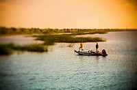 Sunrise Bass fishing on Lake Ochechobee,Florida USA baitcasting for bass from bassboat