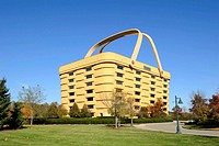 Longaberger´s Home Office Zanesville Ohio U S  seven story building basket