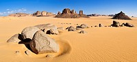 Tassili n´ Ajjer National Park, Tikobaouine Region near Erg Admer, Wilaya Illizi, Algeria, Sahara, North Africa