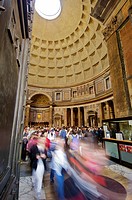 Pantheon tourists