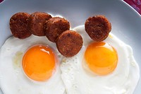 Fried eggs with farinato, traditional dish of Ciudad Rodrigo. Salamanca. Castilla y León. Spain. Europe