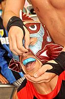 Naha (Japan): wrestling show at the Dragon Boat Festival