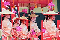 Dancers taking part in the Hanezu Odori