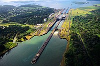 Gutan Locks  Canal de Panama  Panama