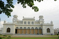 Nizam family ruled Hyderabad for around 300 years from the 1700´s and were famous for their wealth, diamonds, gems, and art and architecture  Khilwat ...