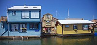 House boats in Victoria´s inner harbour