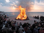 Easter, beach, fire, people, tradition, Steinwarder, Heiligenhafen, Germany, Europe