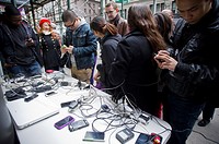 A 7-Eleven store set up charging stations outside it´s store for people to charge their cell phones in midtown in New York Con Edison is estimating el...