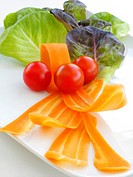 Salad with tomatoes and carrots