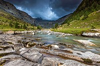 River Arazas in the Valle de Ordesa, Parque Nacional de Ordesa y Monte Perdido, Pyrenees, Huesca province, Aragon, Spain, Europe.