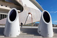 Palau de les Arts, works Stripping Trencadís that covers the building, Valencia, Spain.