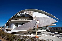 Palau de les Arts, works Stripping Trencadís that covers the building, Valencia, Spain.