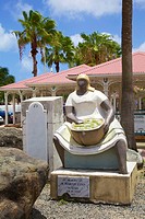 """""The Market Woman"" statue by Marty Lynn.
