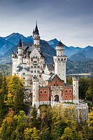 Germany, Bavaria, Hohenschwangau, Schloss Neuschwanstein castle, elevated view, fall.