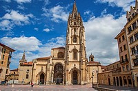 San Salvador Cathedral. Plaza de Alfonso II el Casto. Oviedo. Asturias. Spain