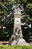 Writer Jules Vernes statue, Jardins des Plantes, Nantes, Loire Atlantique, France