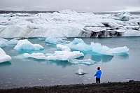 Iceland, Austurland region, Vatnajokull National Park, the glacial lake of Jokulsarlon is a very deep lagoon filled with floating ice between the glac...