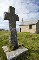 Stone cross, Church Chapelle de Saint-Sanson, Landunvez, Finistère, Brittany, France, Europe.