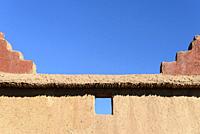 Typical adobe wall, Palmeraie de Skoura, Skoura, Morocco, Africa.