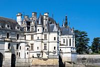Europe France Chenonceaux : 2019-07 The castle of Chenonceau is a structure spanning the River Cher, near the small village of Chenonceaux in the Indr...