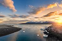Jokulsarlon Glacial Lagoon, Vatnajokull National Park, Iceland. . Unesco World Heritage Site.