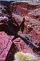 Australia: Hammersley Range Canyon Stoneformations |Australien: Hammersley Range Canyon und Steinformationen.