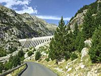 Cavallers Dam has 70mts height, built in 1960 at 1780mts above sea level. Aiguestortes National Park. Lleida province, Catalonia, Spain.
