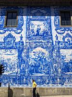 Colourful tiled exterior of Capela (Chapel) das Almas - Porto, Portugal. This 18th century chapel situated on Rua de Santa Catarina in central Porto w...