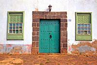 door, windows, facade, Casa de los Coroneles, La Oliva, Fuerteventura, Canary Islands, Spain, traditional architecture, traditional, color, horizontal