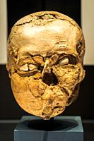 Plastered skull from Jerico. Pre-Pottery Neolithic. about 7200 BC.