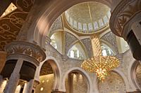 Decorated ceiling with chandelier at Sheikh Zayed Mosque. Abu Dhabi. United Arab Emirates.