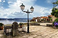 The lamppost next to the sea in Combarro is one of the main attractions of this town in Pontevedra, located in the southeast of Galicia. It is a beaut...