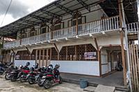 Rumah Keluarga Tjhia (Tjhia's villa0, Singkawang, West Kalimantan, Indonesia  Rumah Keluarga Tjhia ialah sebuah sebuah pantai bercorak kontemporer di ...