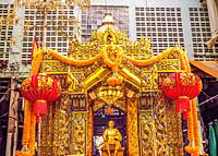 Golden Ornate King Statue Memorial Lanterns Yodpiman Pak Khlong Talat Flower Market Bangkok Thailand.