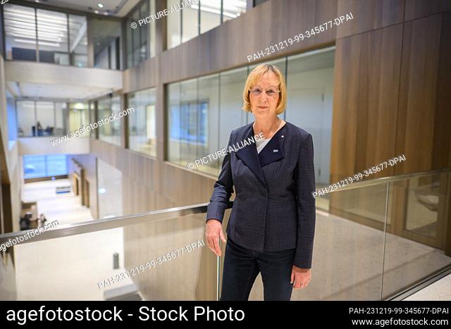 PRODUCTION - 18 December 2023, Lower Saxony, Hanover: Martina Wenker, President of the Lower Saxony Medical Association, stands in the newly built medical...