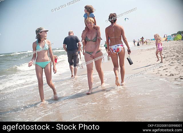 Poland, Jurata 16.08.2015. People on the beach in the famous resort on the Hel peninsula. Photo CTK/Grzegorz Klatka