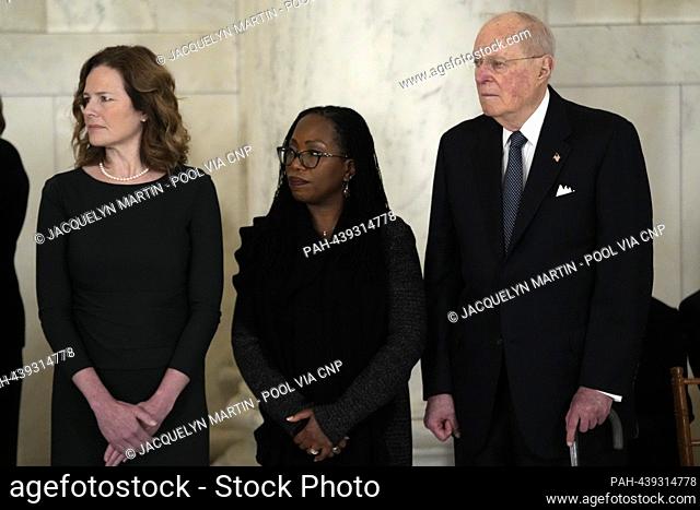 Associate Justice of the Supreme Court Amy Coney Barrett, Associate Justice of the Supreme Court Ketanji Brown Jackson and former Associate Justice of the...