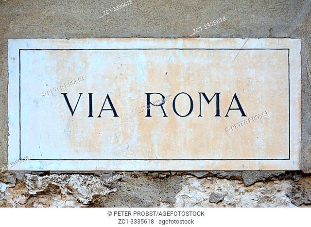 Street sign of the street Via Roma in the historic centre of Verona - Italy