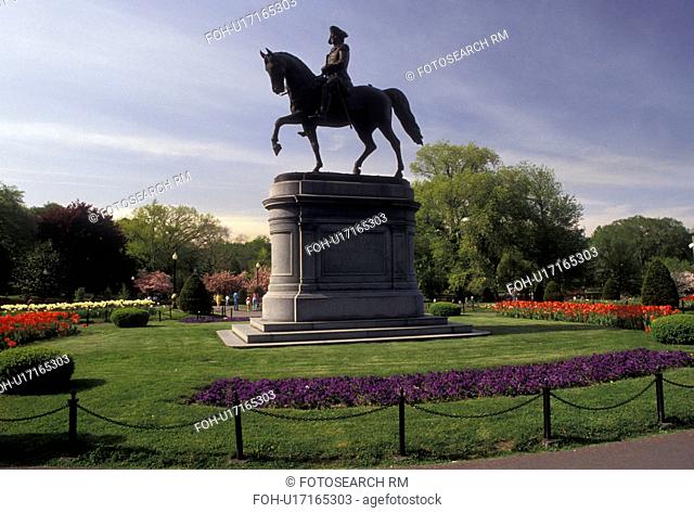 Boston, Boston Common, park, Massachusetts, Equestrian statue of George Washington in the Boston Common (oldest public park in America) in the spring in Boston...