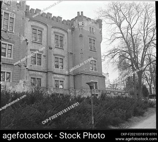 ***FEBRUARY, 1988 FILE PHOTO***Ruins of farm building of chateau in Hluboka nad Vltavou, which has been owned by the state since 1947