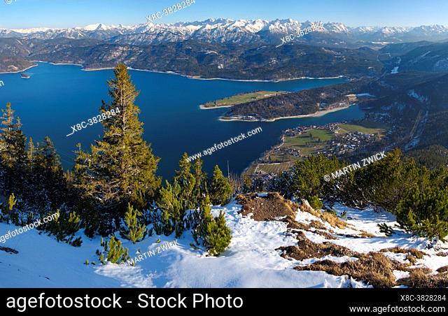 The view from Mt. Fahrenbergkopf towards lake Walchensee and Karwendel mountain range during winter in the bavarian Alps. Europe Germany, Bavaria