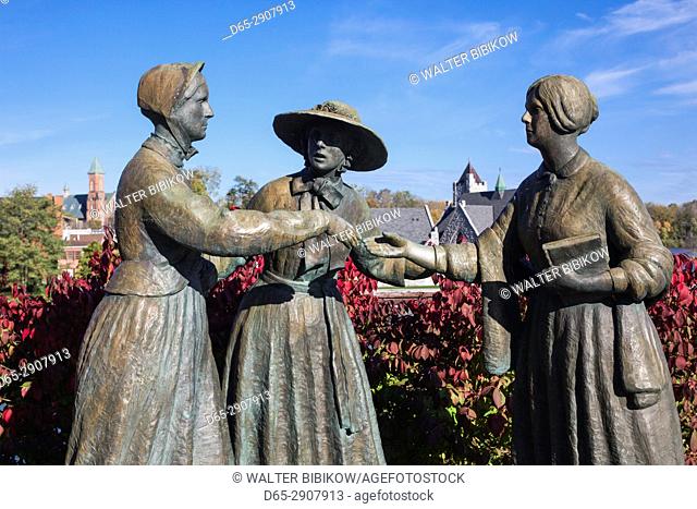 USA, New York, Finger Lakes Region, Seneca Falls, Birthplace of the Women's Rights movement in the USA, Women's Rights Monument