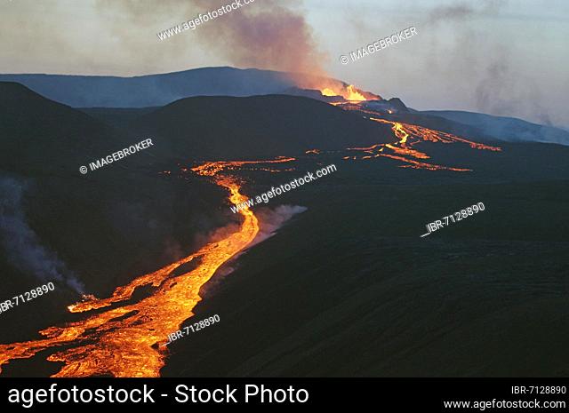 Active volcano, lava flowing downhill, smoke, steam, Fagradalsfjall, Reykjanes, Grindavik, Iceland, Europe