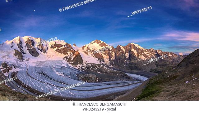 Panoramic view of Vedret Pers Glacier at sunrise, Diavolezza Refuge, Bernina Pass, Engadine, Graubunden, Switzerland, Europe