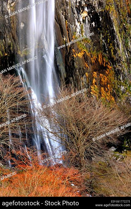 Birth Asón Cailagua Waterfall Natural Park Collados del Ason itself located in the southeastern part of Cantabria, Between the Gandara Valley Village Last Soba...